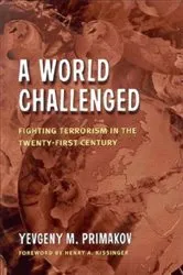 Book cover of A World Challenged by Yevgeny M. Primakov