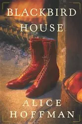 Book cover of Blackbird House by Unknown