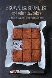 Book cover of Brownies, Blondies and Other Traybakes by Ryland Peters & Small