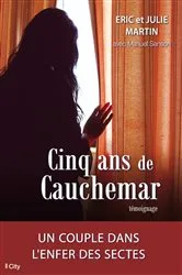 Book cover of Cinq ans de cauchemar by Julie Martin