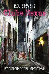 Book cover of Clube Nexus by E.J. Stevens