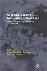 Book cover of Crossing Borders - Integrating Differences by Anne-Marie Schloesser