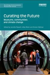 Book cover of Curating the Future by Jennifer Newell