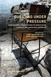 Book cover of Curating Under Pressure by Janet Marstine