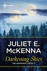 Book cover of Darkening Skies by Juliet McKenna