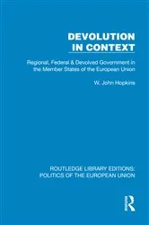 Book cover of Devolution in Context by W. John Hopkins