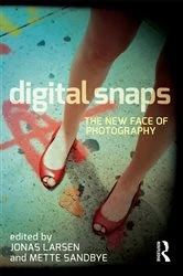 Book cover of Digital Snaps by Jonas Larsen