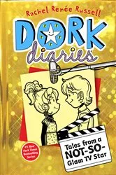 Book cover of Dork Diaries 7 by Rachel Renée Russell