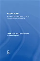 Book cover of Fallen Walls by Lynda Gilfillan