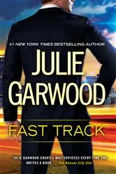 Book cover of Fast Track by Julie Garwood