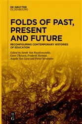 Book cover of Folds of Past, Present and Future by Sarah Van Ruyskensvelde