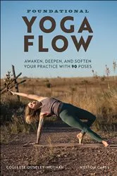 Book cover of Foundational Yoga Flow by Collette Ouseley-Moynan