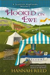 Book cover of Hooked on Ewe by Hannah Reed