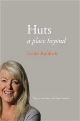 Book cover of Huts by Lesley Riddoch