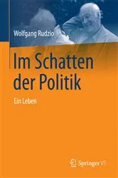 Book cover of Im Schatten der Politik by Wolfgang Rudzio