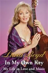 Book cover of In My Own Key (2nd ed.) by Liona Boyd