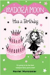 Book cover of Isadora Moon Has a Birthday by Harriet Muncaster