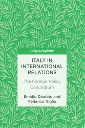 Book cover of Italy in International Relations by Emidio Diodato