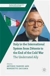Book cover of Italy in the International System from Détente to the End of the Cold War by Antonio Varsori