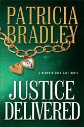 Book cover of Justice Delivered ( Book #4) by Patricia Bradley