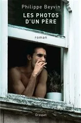Book cover of Les photos d'un père by Philippe Beyvin