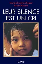 Book cover of Leur silence est un cri by Marie-Christine Choquet