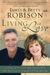 Book cover of Living In Love by Joie Froelich