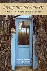 Book cover of Living into the Answers by Valerie K. Isenhower