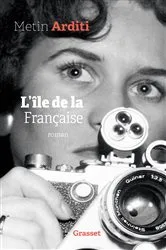 Book cover of L'île de la Française by Metin Arditi