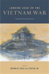 Book cover of Looking Back on the Vietnam War by Brenda M. Boyle