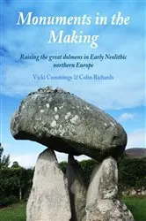 Book cover of Monuments in the Making by Vicki Cummings