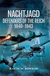 Book cover of Nachtjagd by Martin W. Bowman