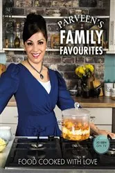 Book cover of Parveen's Family Favourites by Parveen Ashraf