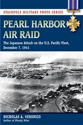 Book cover of Pearl Harbor Air Raid by Nicholas Veronico
