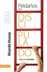 Book cover of Peldaños del discipulado by Ricardo Hussey