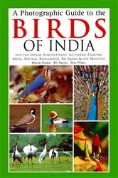 Book cover of Photographic Guide to the Birds of India by Bikram Grewal