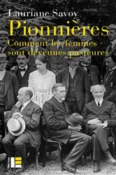 Book cover of Pionnières by Lauriane Savoy