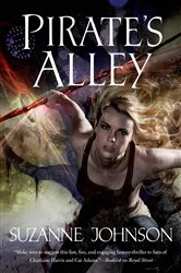 Book cover of Pirate's Alley by Suzanne Johnson