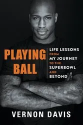 Book cover of Playing Ball by Vernon Davis