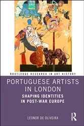 Book cover of Portuguese Artists in London by Leonor de Oliveira