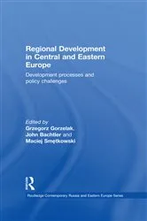 Book cover of Regional Development in Central and Eastern Europe by Grzegorz Gorzelak