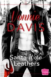 Book cover of Santa Wore Leathers by Vonnie Davis