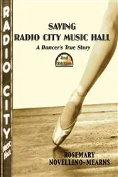 Book cover of Saving Radio City Music Hall by Rosemary Novellino-Mearns