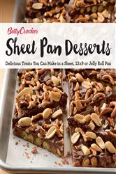 Book cover of Sheet Pan Desserts by Betty Crocker