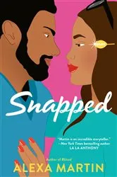 Book cover of Snapped by Tina Brooks McKinney
