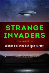 Book cover of Strange Invaders by Rodman Philbrick