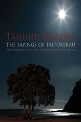 Book cover of Tahuhu Korero by Merata Kawharu