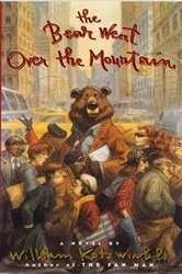 Book cover of The Bear Went Over the Mountain by Lester W. Grau