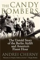 Book cover of The Candy Bombers by Andrei Cherny