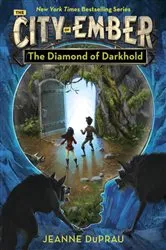Book cover of The Diamond of Darkhold by Jeanne DuPrau
